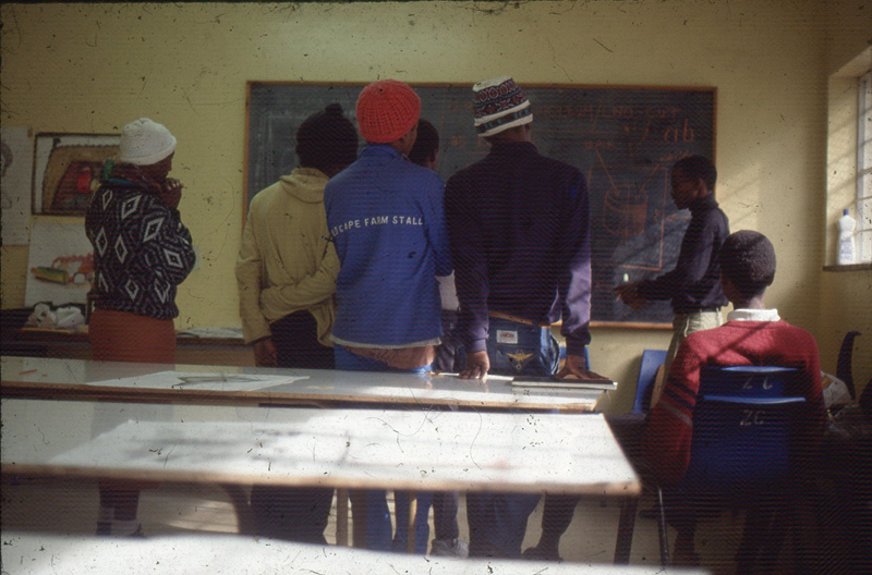 Visual Arts Group workshop, Zolani Centre, Nyanga East, 1992 (photo: MP)